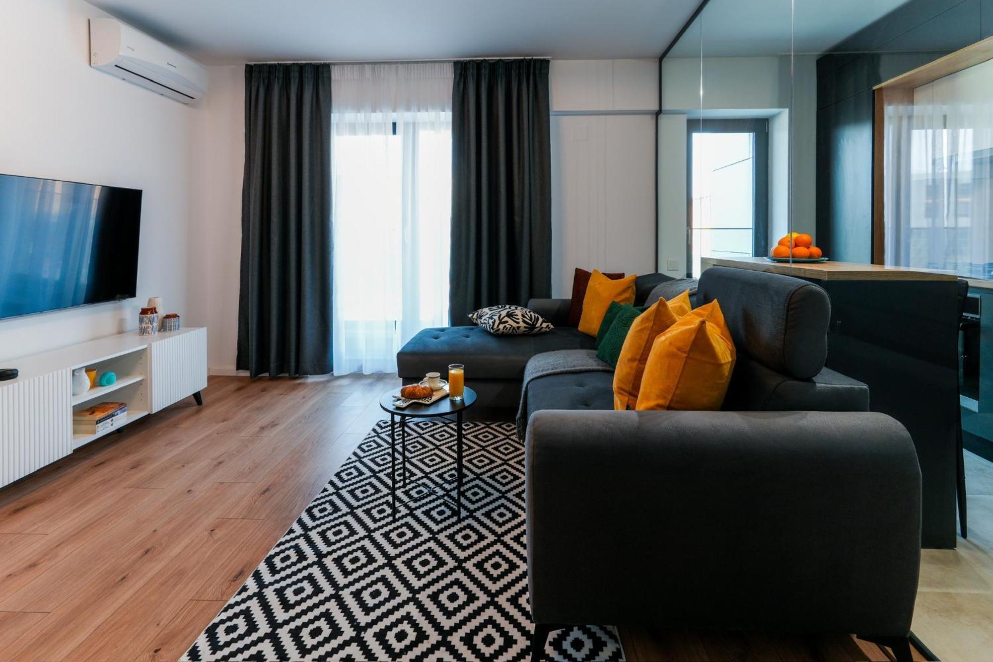 Sandra - Park-View Apt With Balcony & Parking Bucarest Extérieur photo